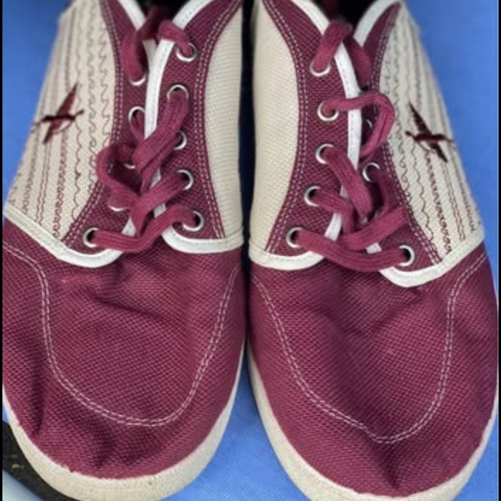 Basq Surf Shoes Sz 10 Burgundy & Cream Canvas Sneakers 100% recycled Euro Brand